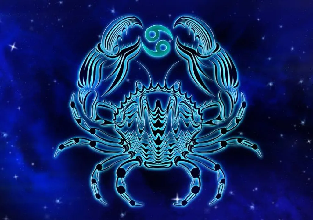 Cancer 28 April 2023 Horoscope Today, Rashifal, Lucky Colour, Auspicious Time, Astrological Prediction