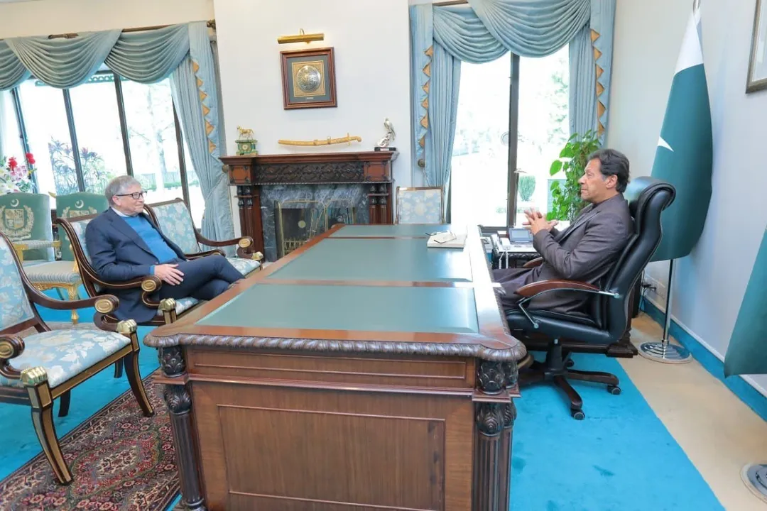  Pakistan PM Imran Khan and Bill Gates.(photo:twitter.com/PakPMO) 