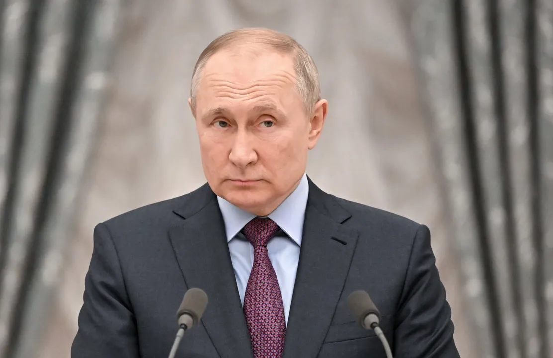  Russian President Vladimir Putin set for cancer surgery; will hand over power to ex-KGB chief