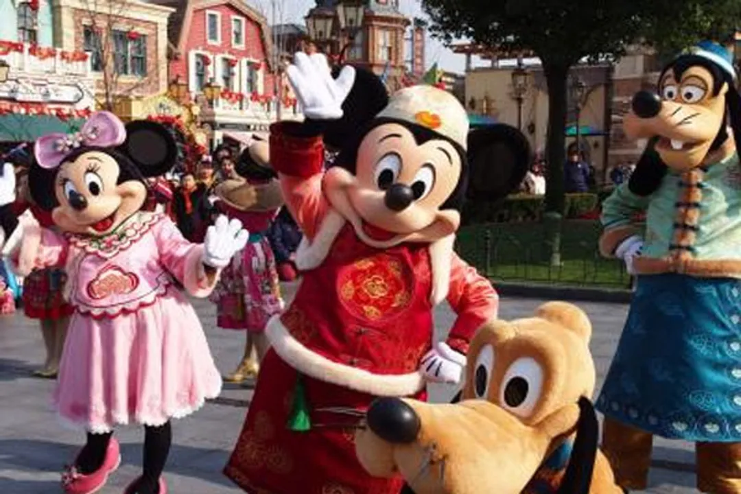  Bob Iger returns as Walt Disney CEO, Bob Chapek steps down