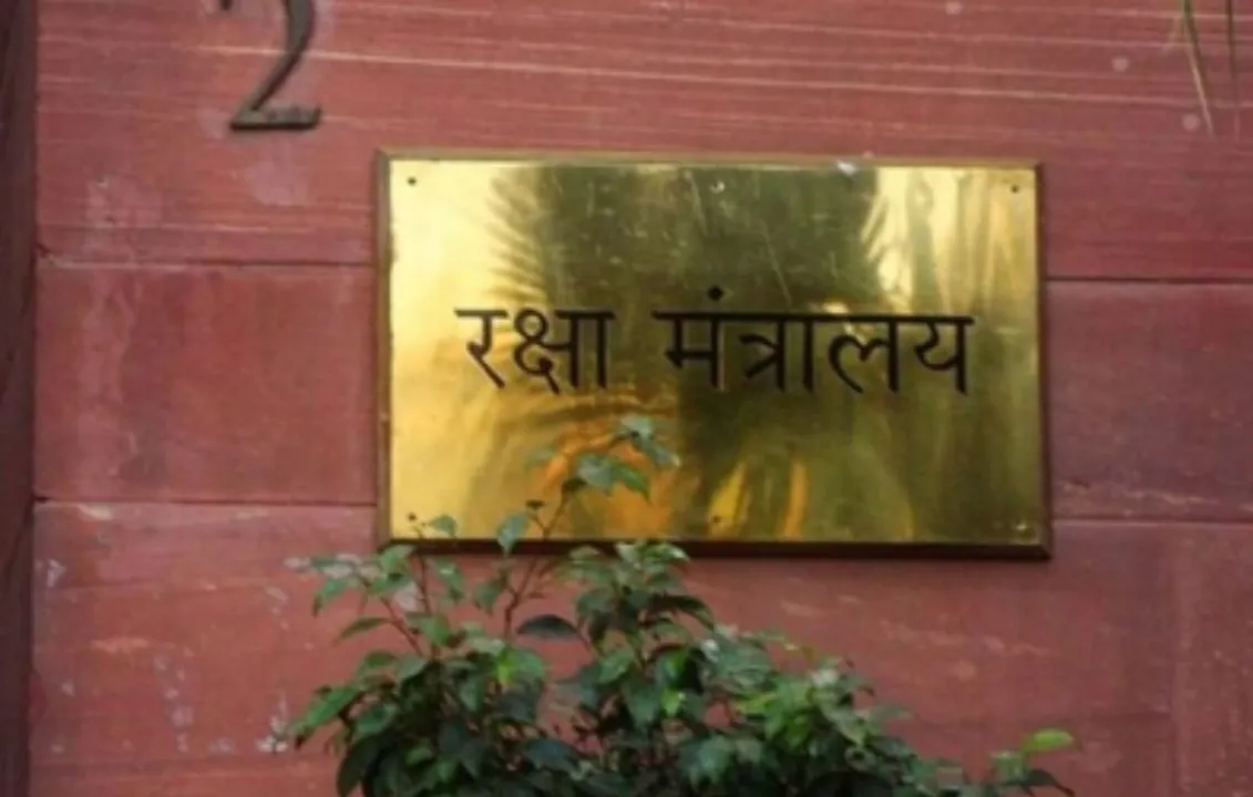  Stay in bunker, learn Russian phrases and coordinate through WhatsApp: India's Defence Ministry to stranded nationals in Ukraine