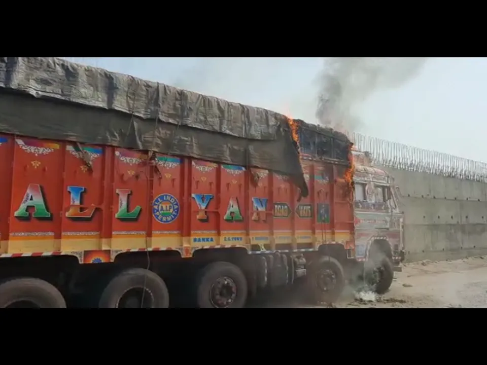  Lawyer on morning walk dies in road mishap in Sambalpur; truck set on fire