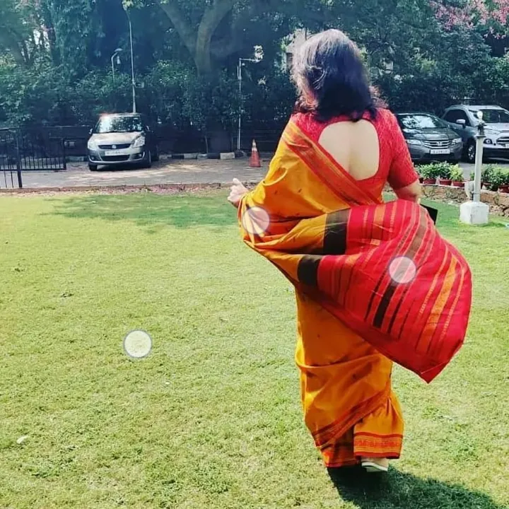  Magic of Sarees- An online warehouse of preloved sarees