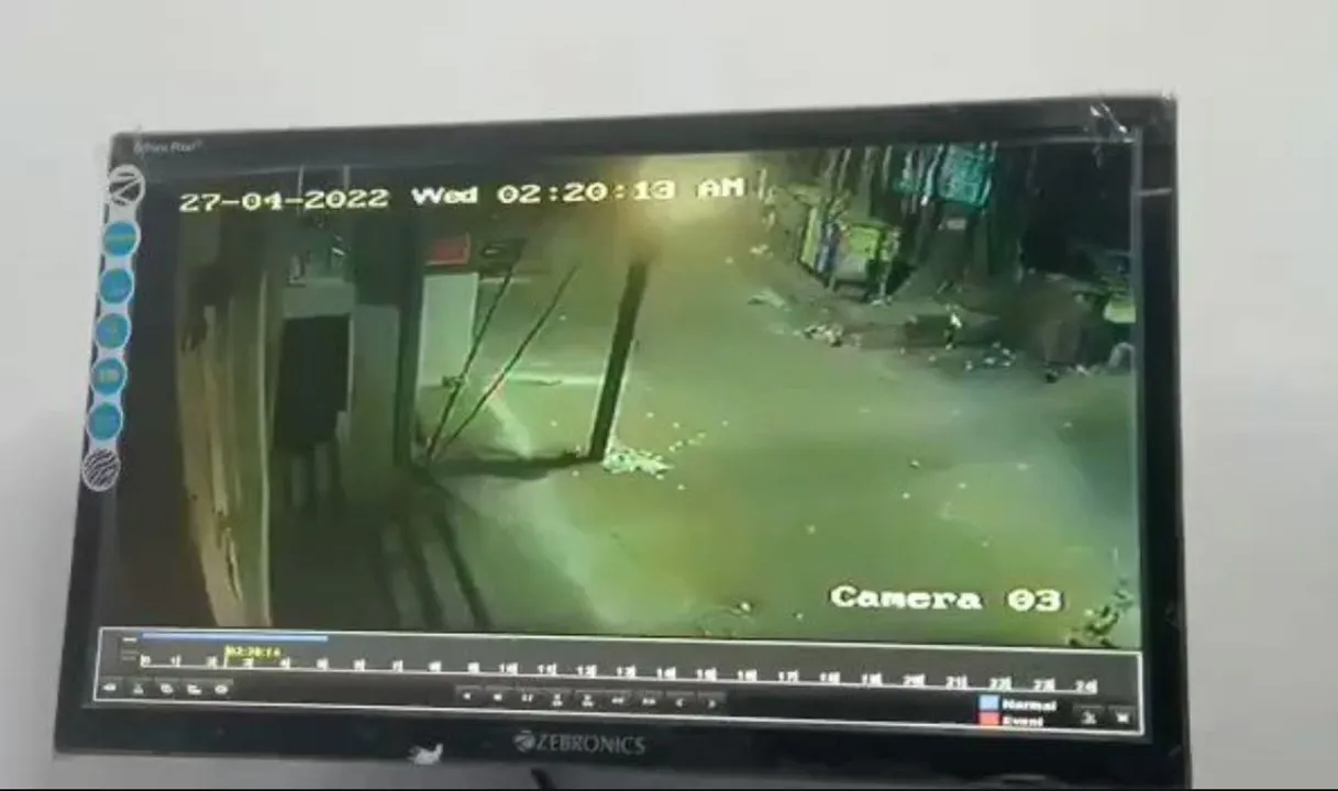  Hindu nationalists dressed as Muslims throw pages of Quran, objectionable posters at mosques, 7 held