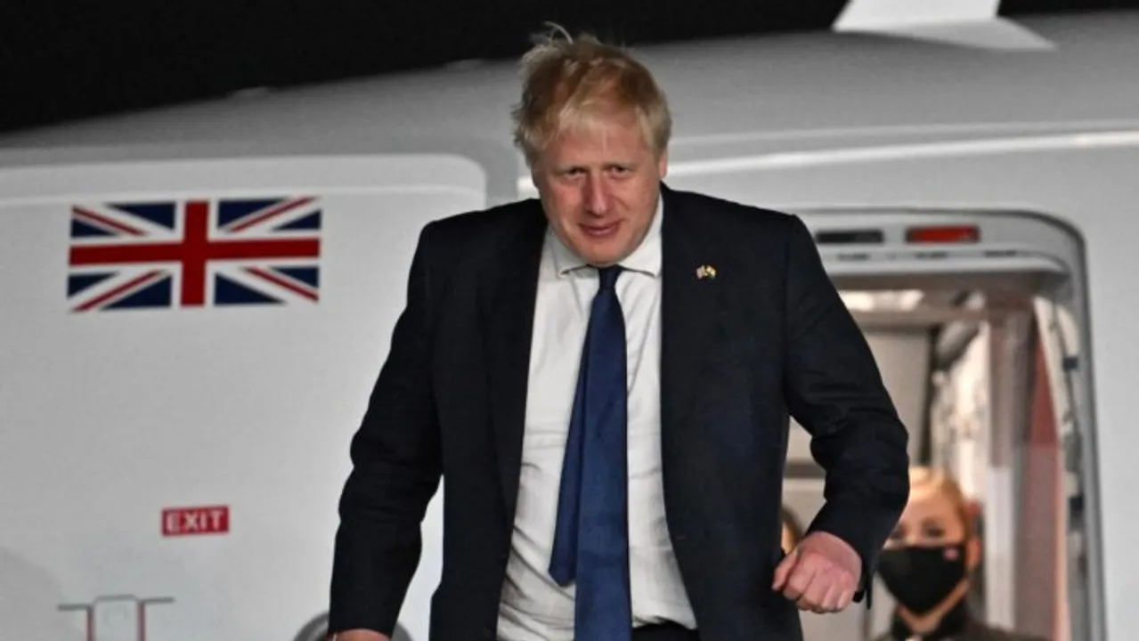  Felt like Sachin Tendulkar and Amitabh Bachchan on seeing hoardings everywhere: Boris Johnson