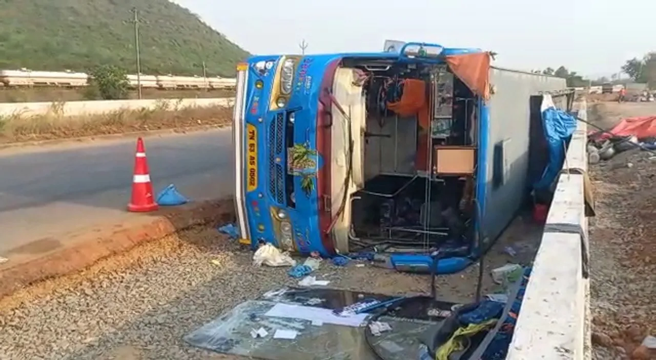  25 injured as bus carrying tourists from Chennai overturns in Odisha