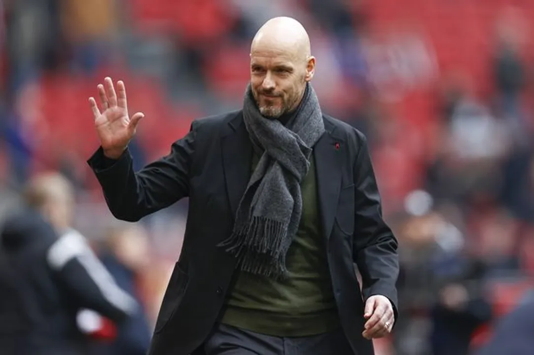 Official: Manchester United appoint Erik ten Hag as new manager