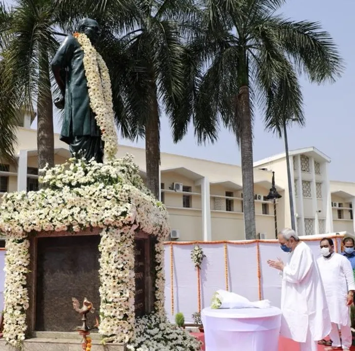  Rich tribute to Tall Man Biju Patnaik on 25th death anniversary
