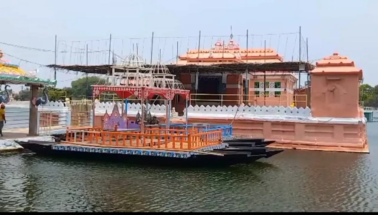  Preparations for ‘Chandan Jatra’ at Puri in final stages