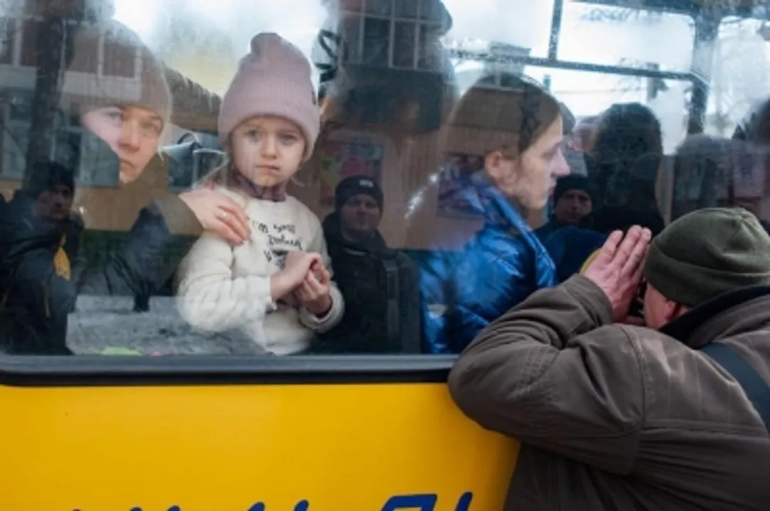  Russia to open humanitarian corridor for civilian evacuation from Azovstal