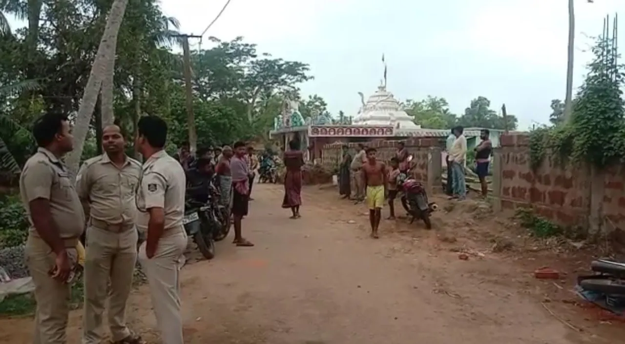  Youth found hanging at girl's house in Odisha's Puri, murder alleged