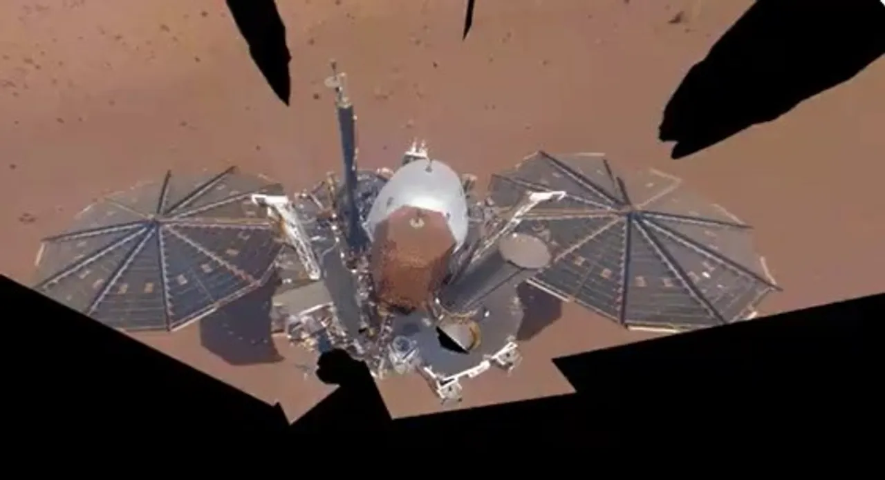  NASA shares final selfie from Insight Mars lander