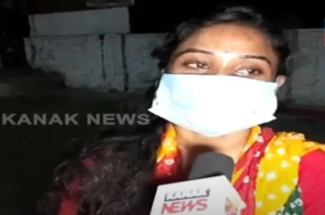  Rourkela: Mall authorities detain girl for 5 hrs over glass door breakage, demand Rs 1.5 lakh