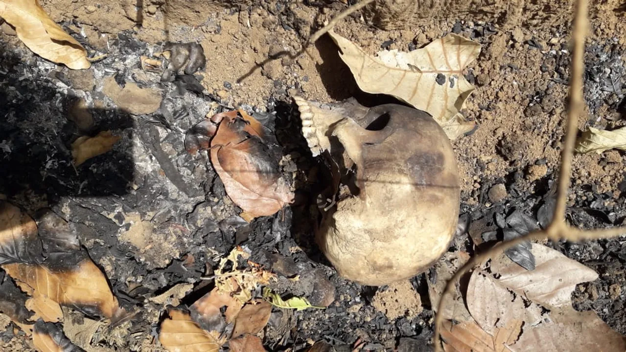  Bodies of two unidentified youth, child recovered in Sundargarh forest; probe begins