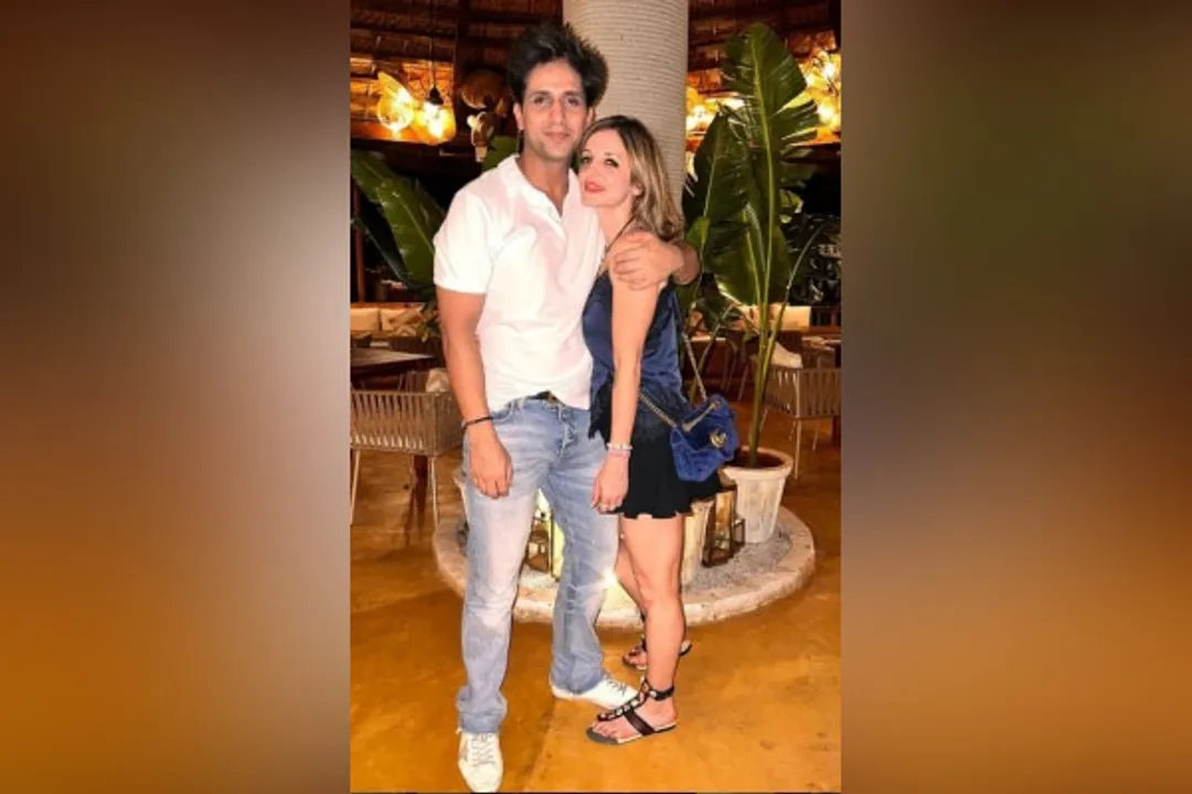  Sussanne Khan posts loved-up picture with boyfriend Arslan Goni