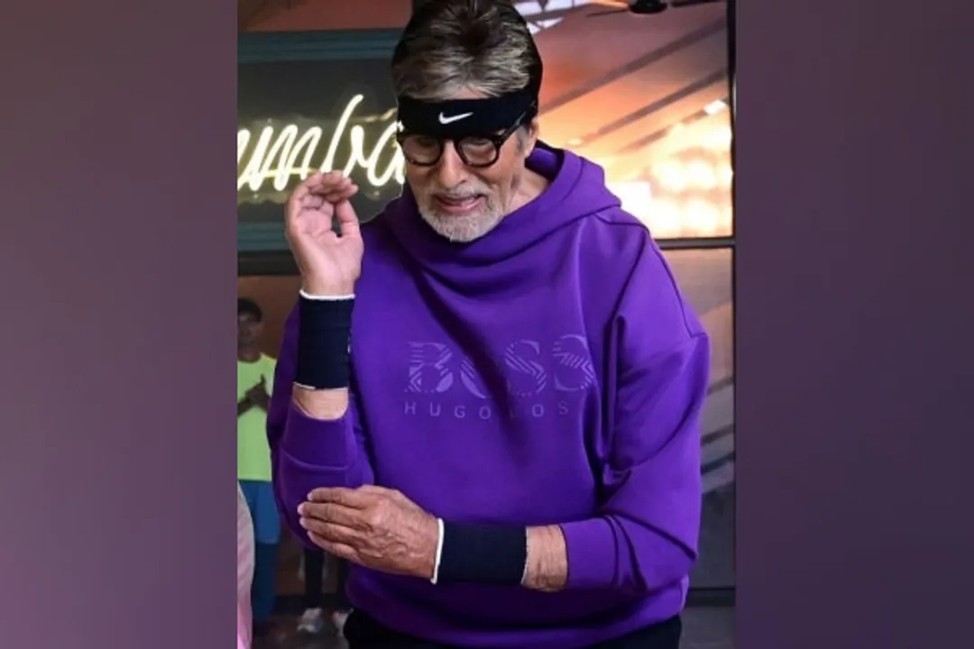  Amitabh Bachchan joins the 'Nach Punjaabban' bandwagon with quirky picture