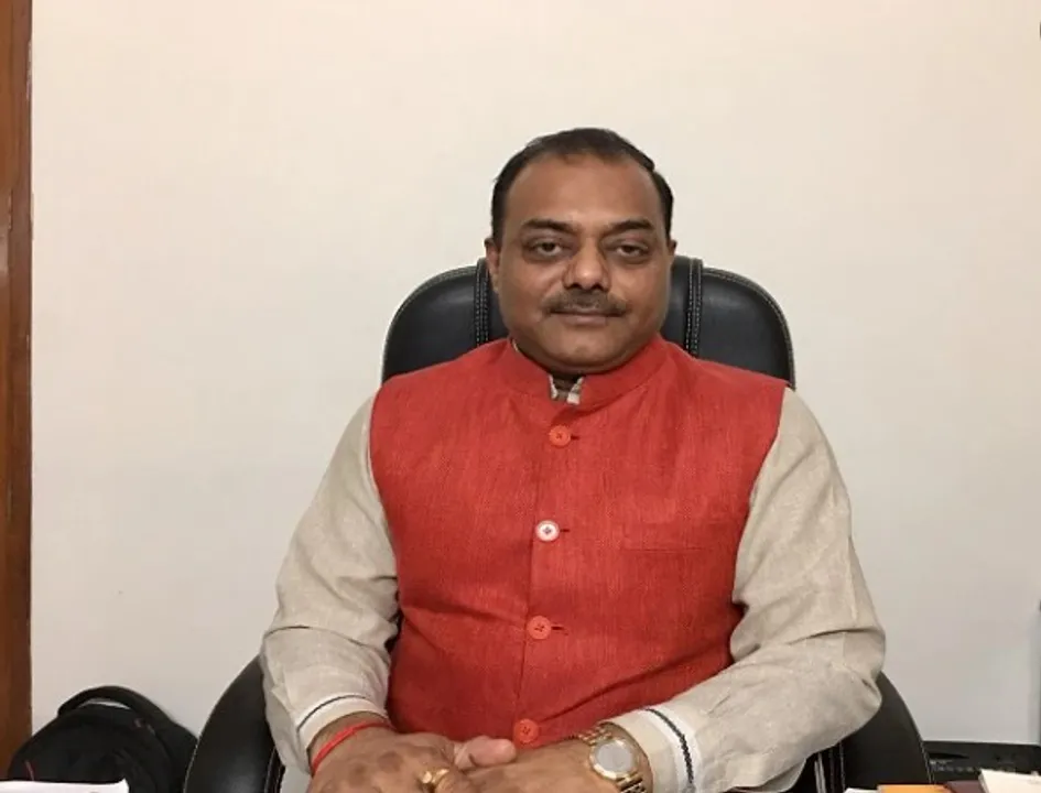  Sacked BJP leader Naveen Jindal's family leaves Delhi after death threat