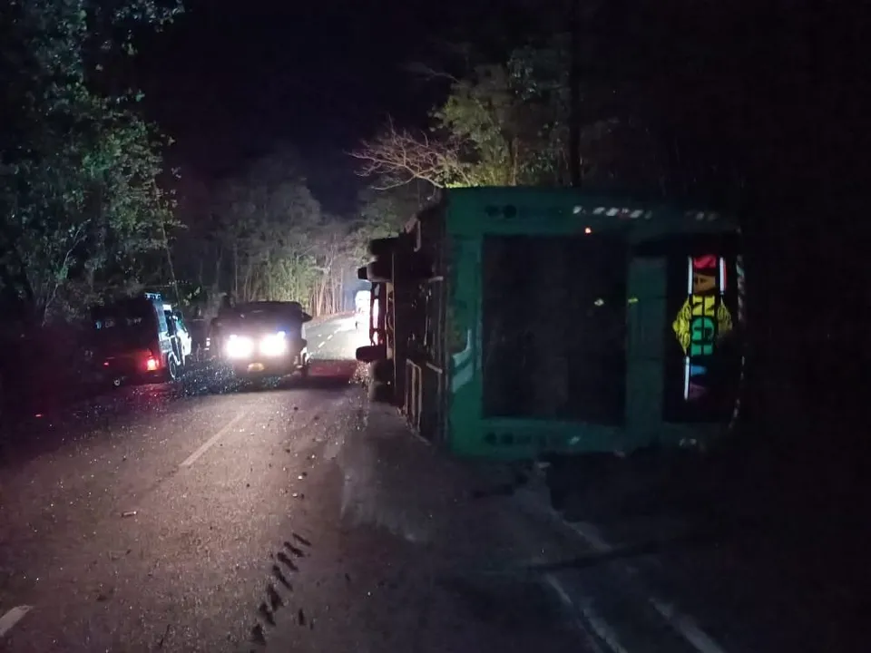  5 killed as bus overturns near Malkangiri-Andhra Pradesh border