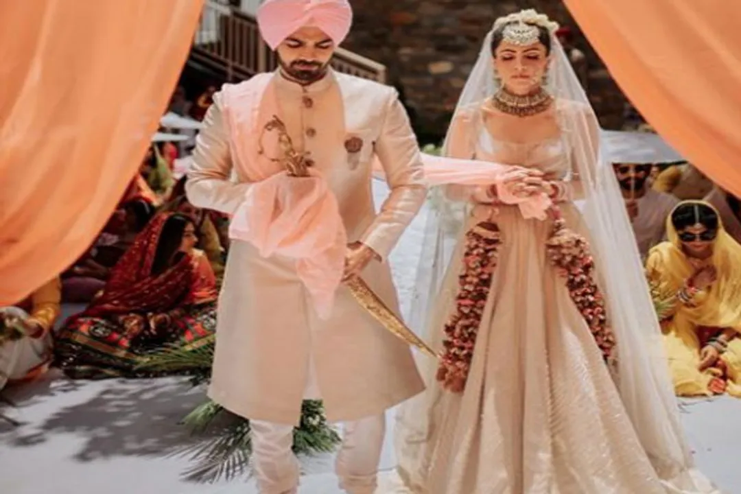  TV actor Karan Grover marries longtime girlfriend and actress Poppy Jabbal