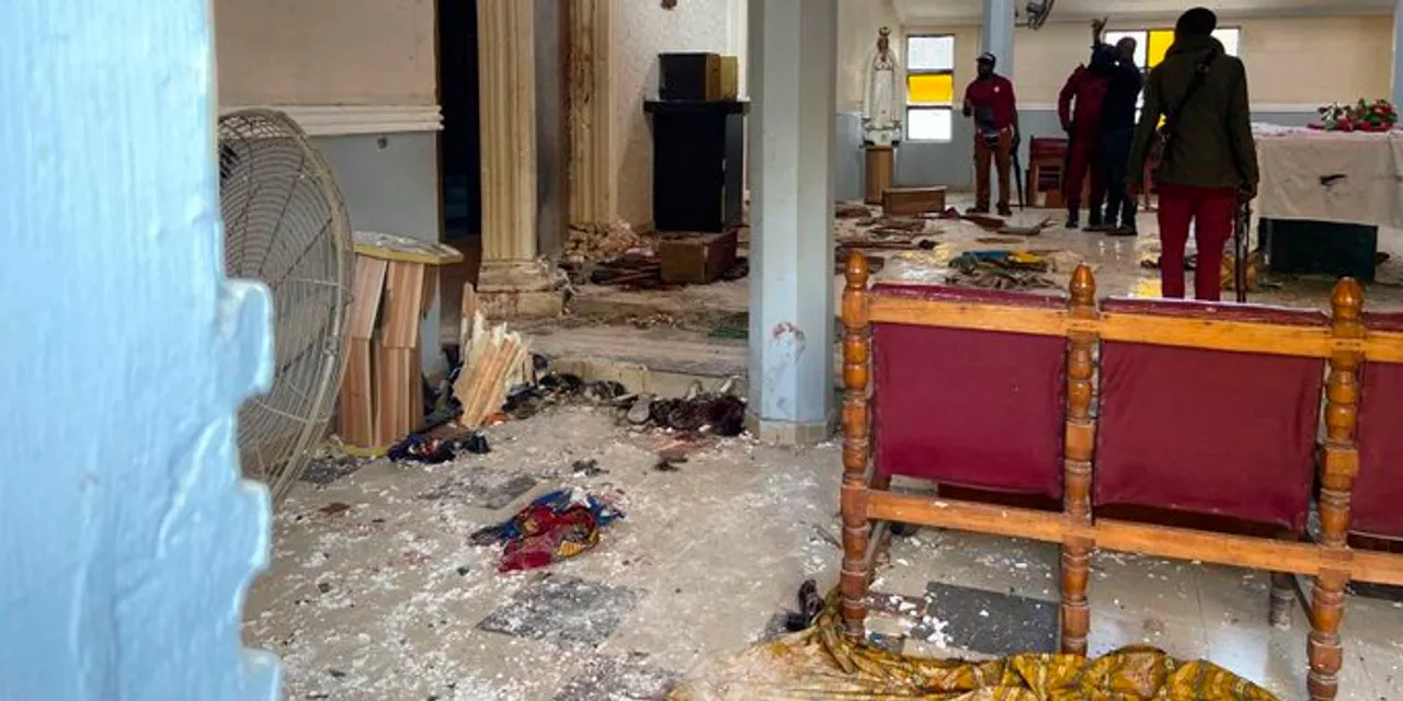  Dozens killed in Catholic church attack in Nigeria