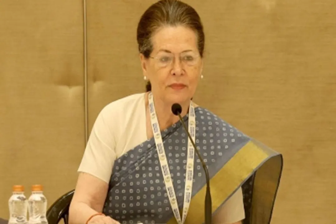  Sonia Gandhi tests positive for Covid-19 again