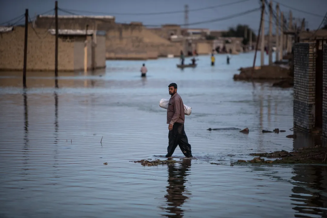  Iran flash floods: 59 dead, 60 cities affected