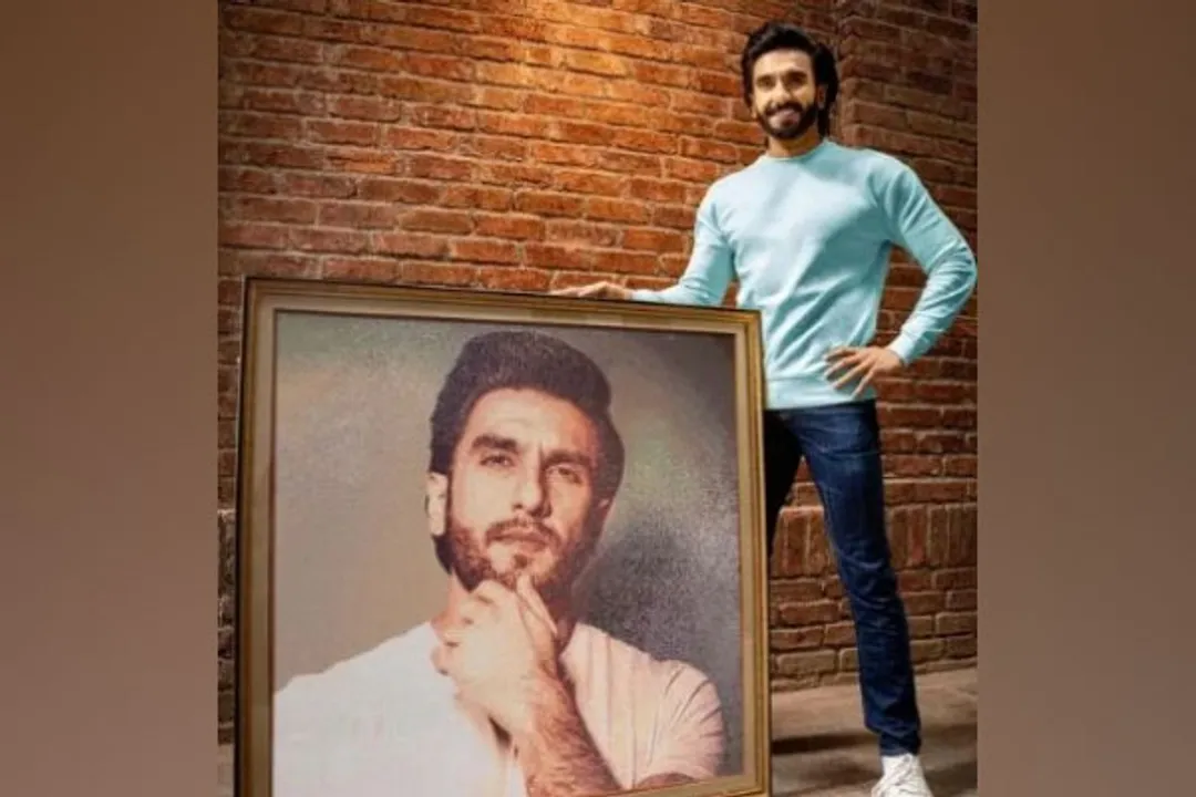 Fan gifts 100,000 crystal-studded portrait to Ranveer Singh on his birthday
