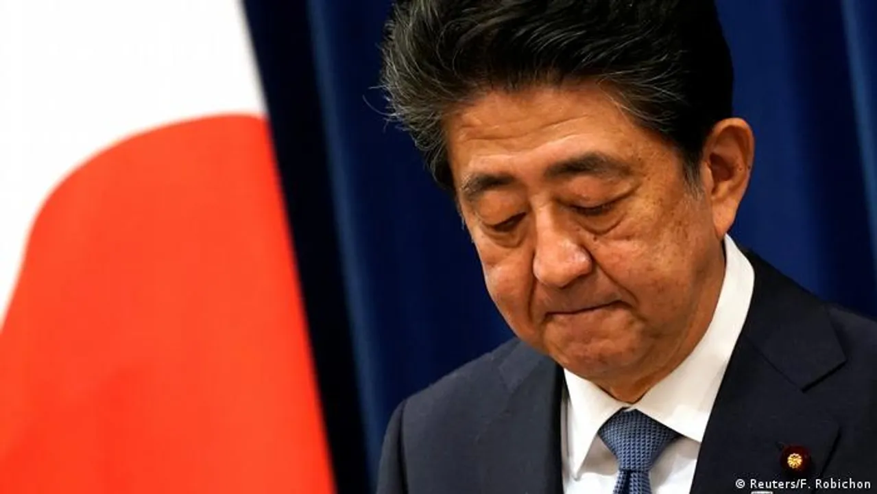  Ex-Japanese PM Shinzo Abe shot at