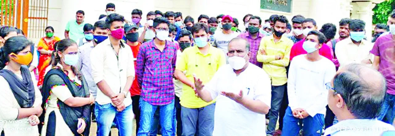  Students demand online exams as 21 inmates of girls’ hostel in Baripada varsity test Covid-19 positive