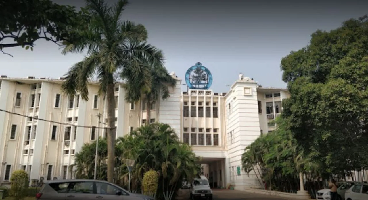  Odisha cancels leave of government employees ahead of Cyclone Sitrang