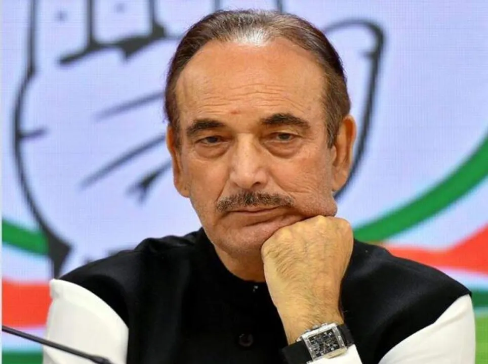  Ghulam Nabi Azad blames Rahul Gandhi for resignation. Here's what he says