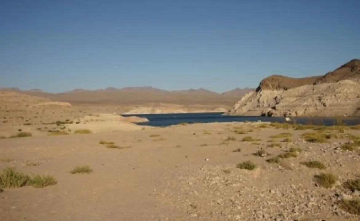  Fourth set of human remains found at drought-stricken US lake