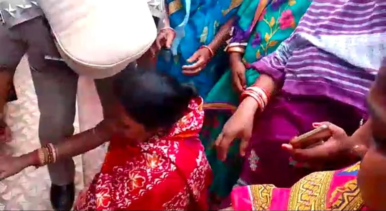  Women plead liquor ban on bended knees before Collector in Odisha's Balasore