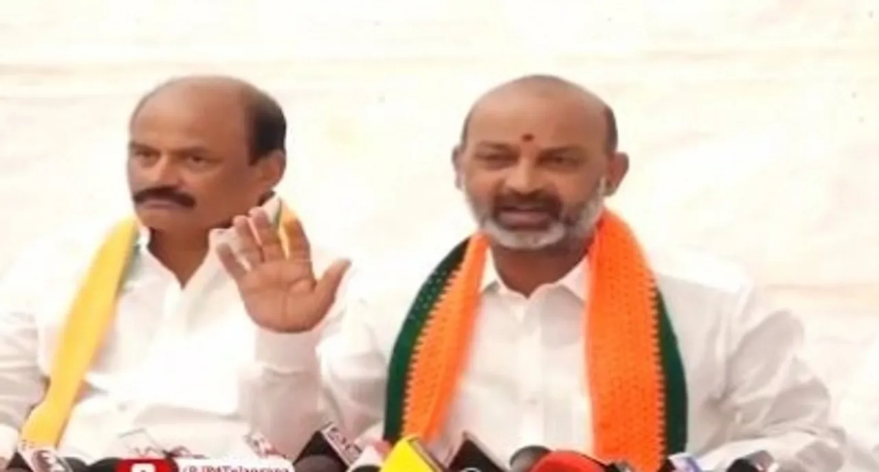  Telangana BJP chief defends carrying Amit Shah's footwear