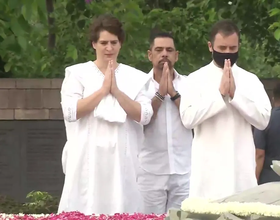  Rajiv Gandhi's 78th birth anniversary: Rahul, Priyanka pay tributes