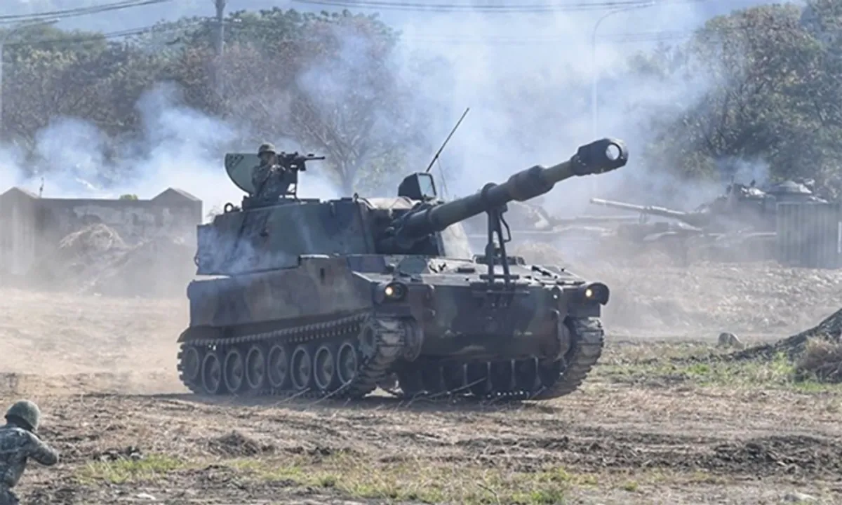  Amid China's military manoeuvres, Taiwan begins live-fire artillery exercise
