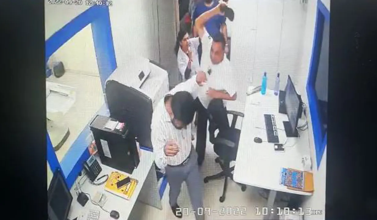  Businessman beats doctor with chappal for delay in CT-scan, incident captured in CCTV