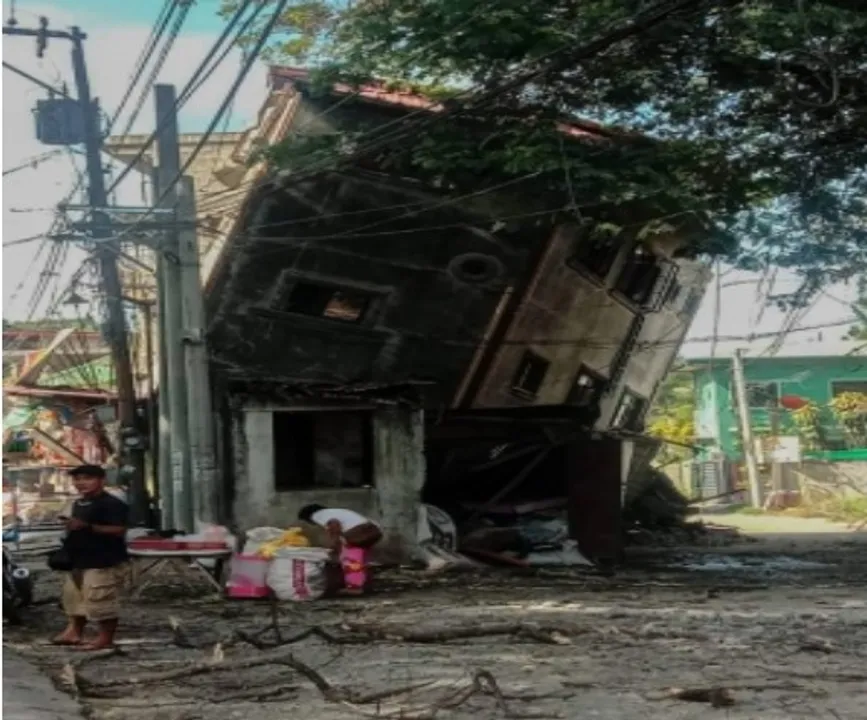 6.4 magnitude quake jolts western Indonesia