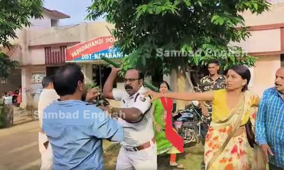  Odisha ASP ‘assaults’ 3 journos on police station premises; fraternity stages sit-in