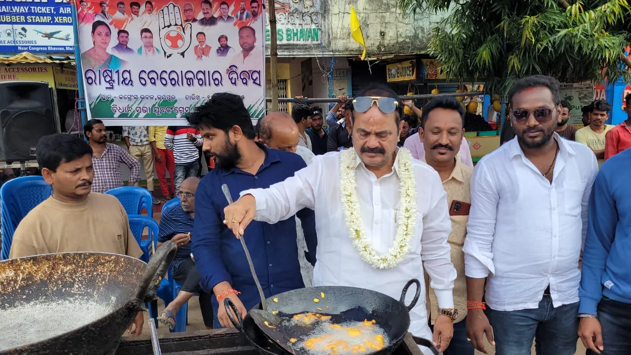  Odisha: Congress workers fry Pakoda on PM Modi’s birthday to protest against rising unemployment
