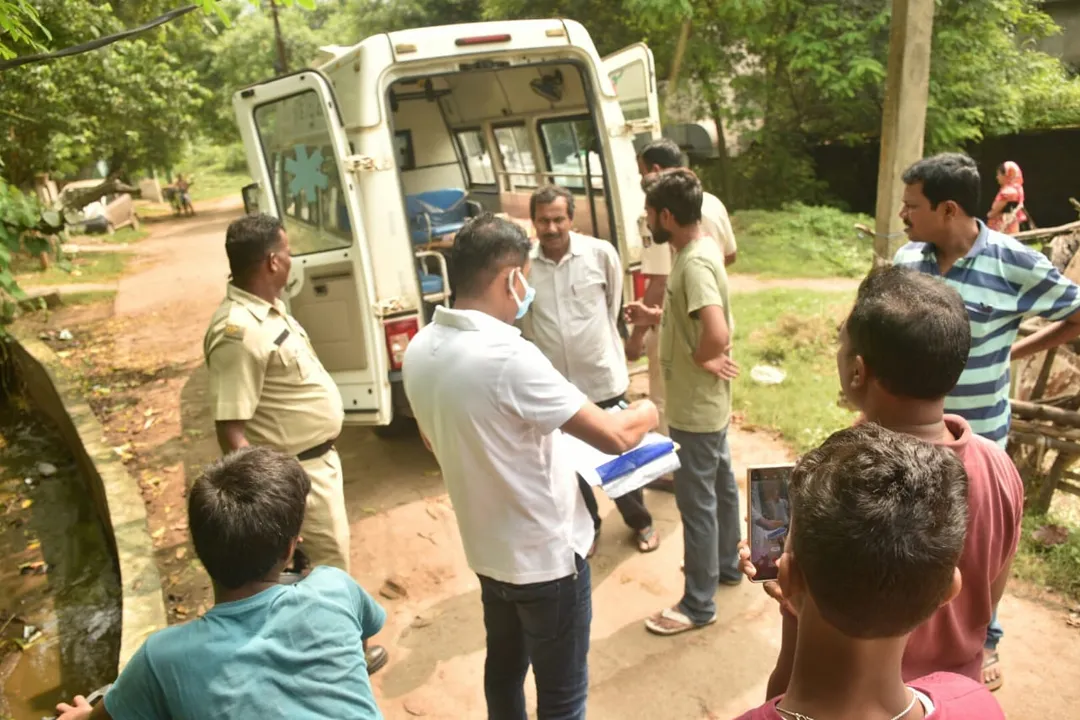  Man hacks wife to death, hangs her in Odisha's Rourkela