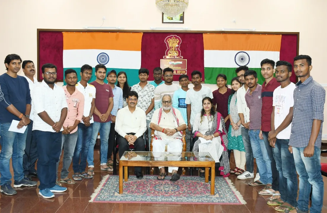  Odisha Governor meets successful students of Zindagi Foundation, appreciates their achievement