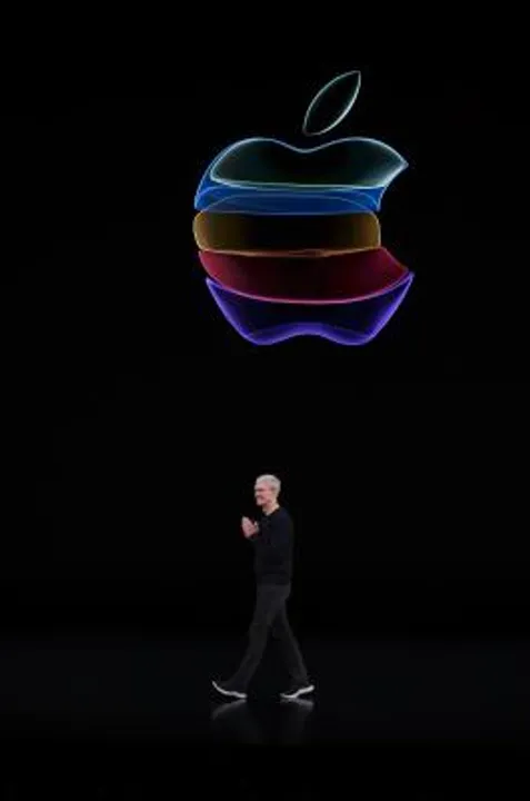  Apple sets new revenue record in India, logs double-digit growth