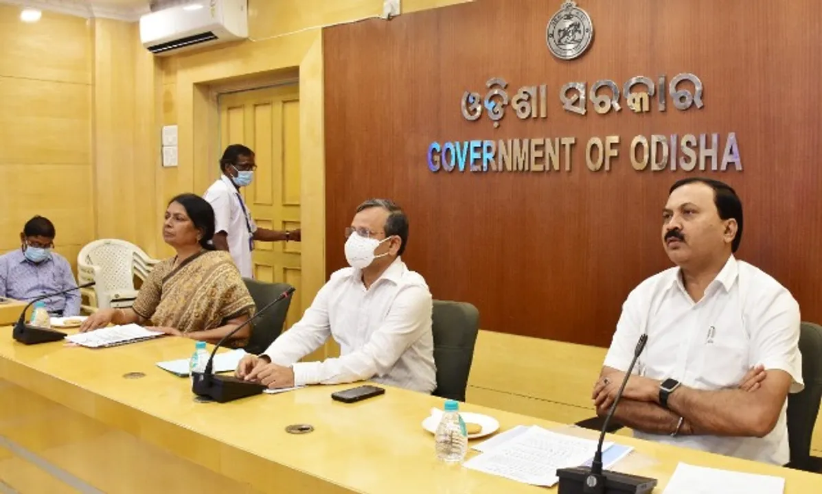  Chief Secretary reviews preparedness for cyclone season in Odisha