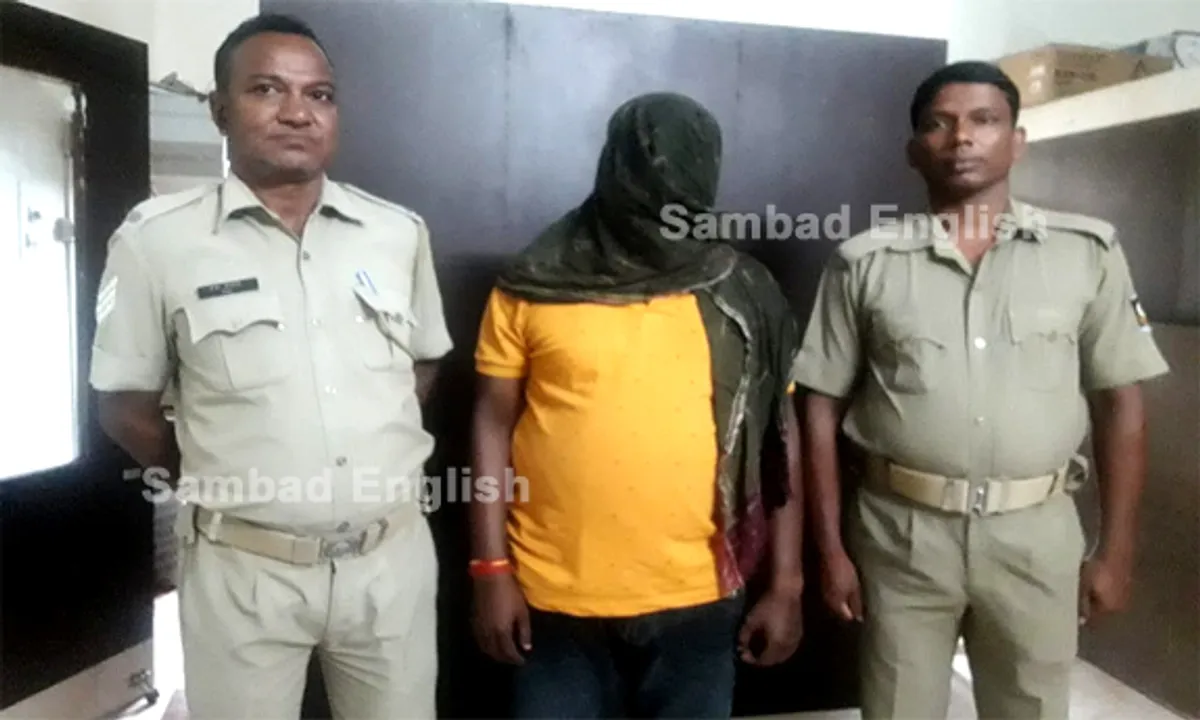  Fake OFS officer arrested for duping youths by promising employment in Keonjhar