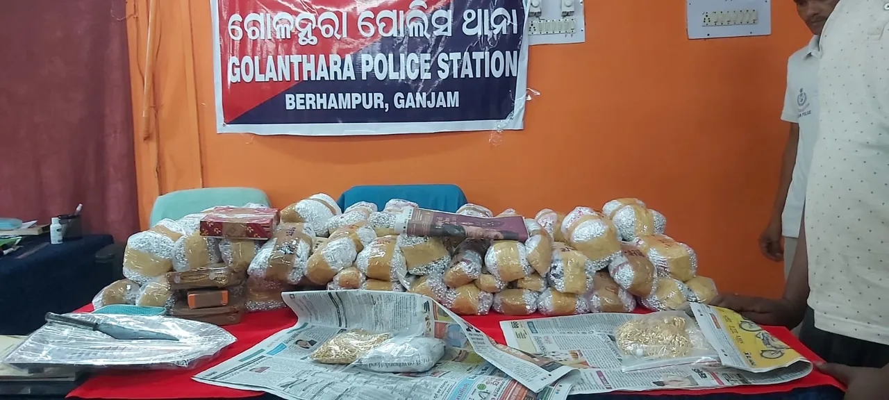  Gold, silver worth over Rs 3 crore seized from vehicle in Odisha