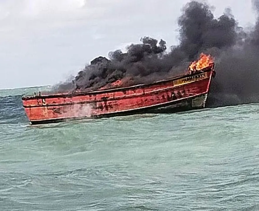  Narrow escape for 10 Odisha fishermen as boat catches fire in sea