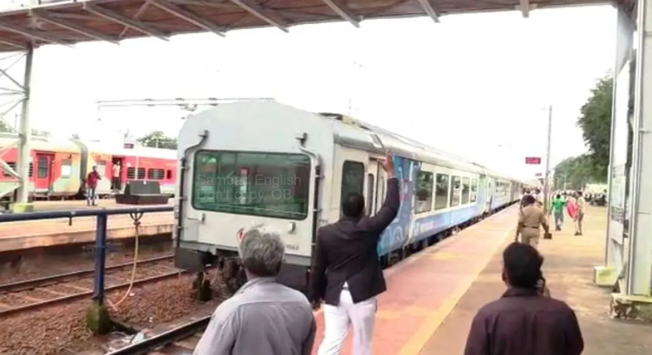  Train leaves station without TTE, Guard in Odisha's Koraput