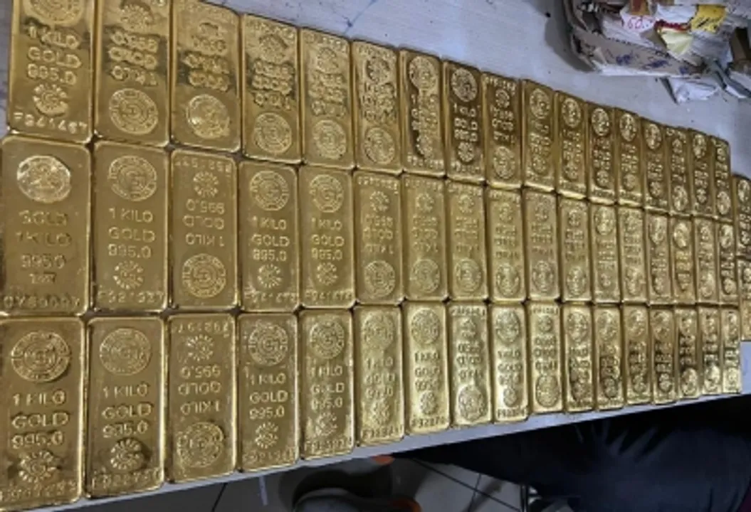  Seven held with 61 kg gold worth Rs 32 cr at Mumbai airport