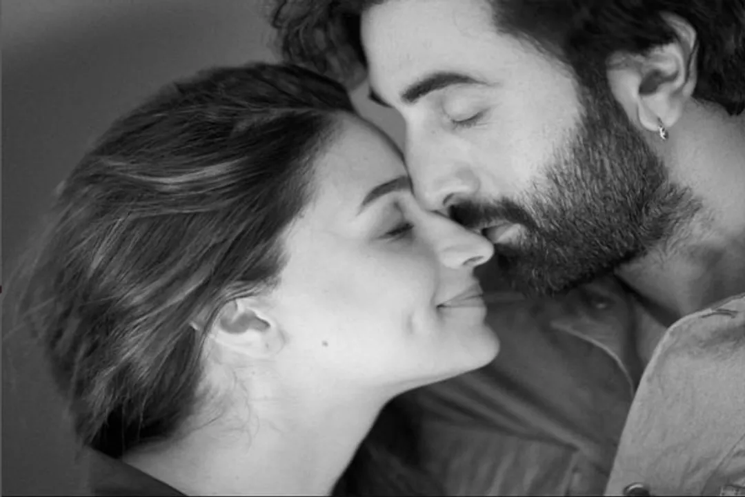  Ranbir-Alia blessed with baby girl
